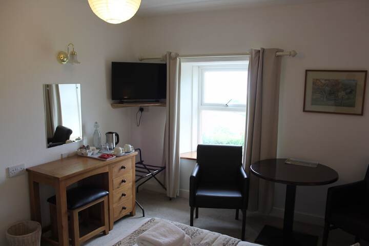 Room 14 of 50