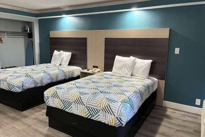 Room 5 of 34