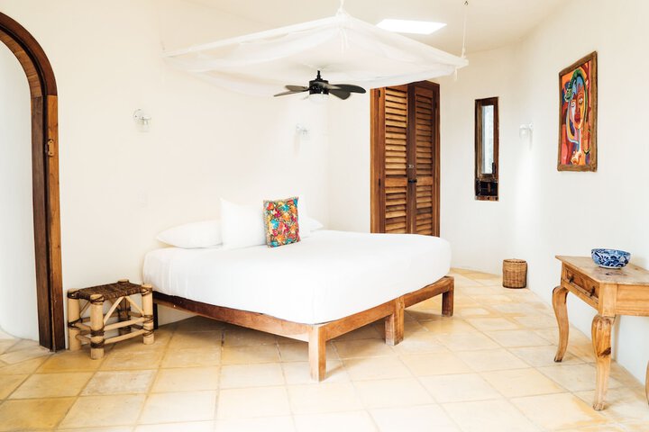 Room 44 of 133