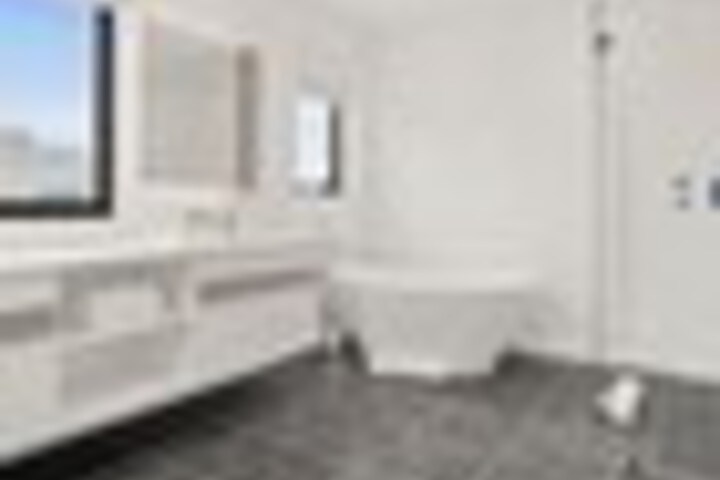 Room 47 of 108