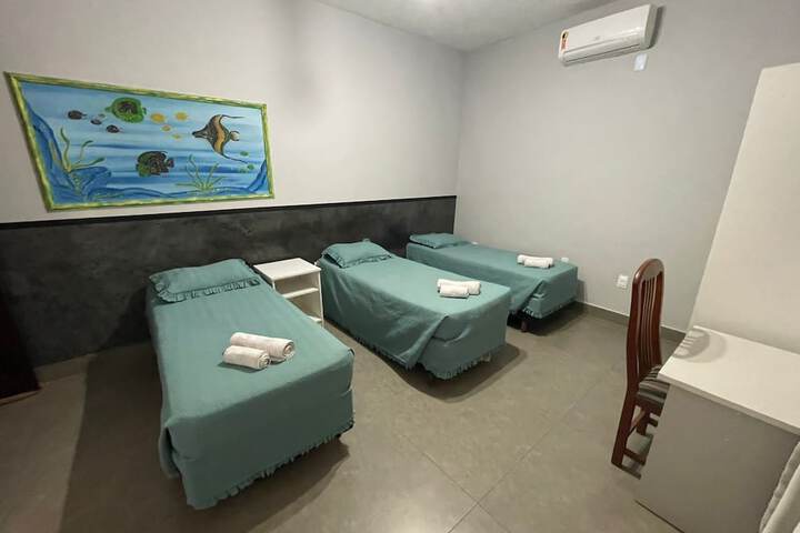 Room 10 of 33
