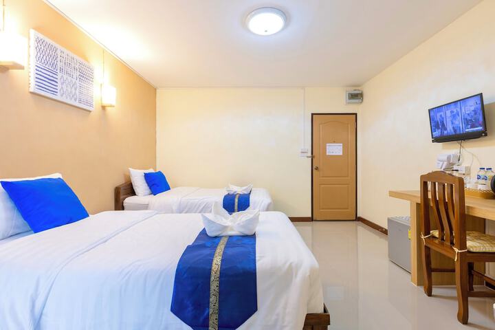 Room 16 of 29