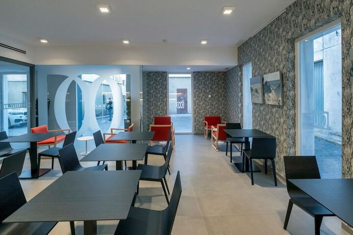 Hotel 3 of 42