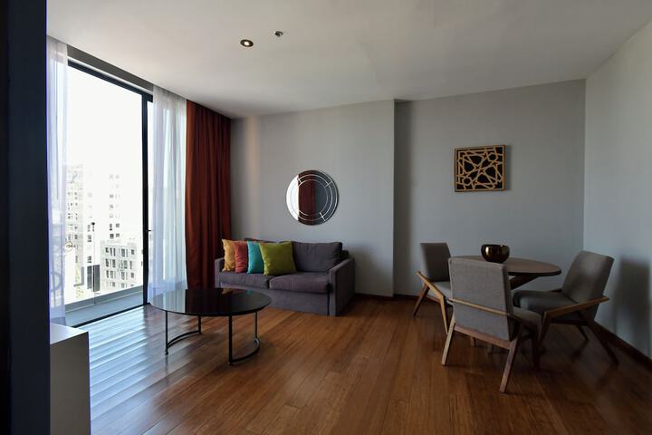 Room 25 of 68