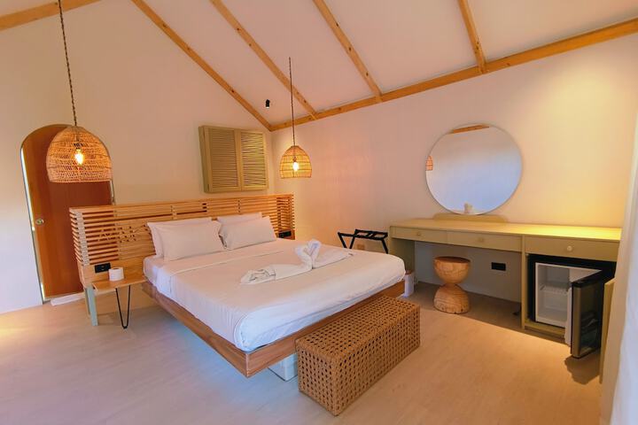 Room 7 of 53