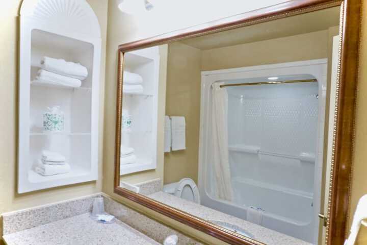 Room 20 of 34