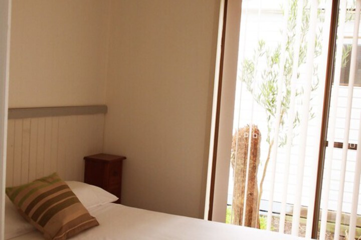 Room 18 of 141