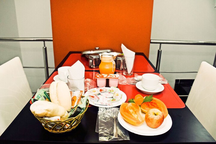 Breakfast/Coffee Service 12 of 16
