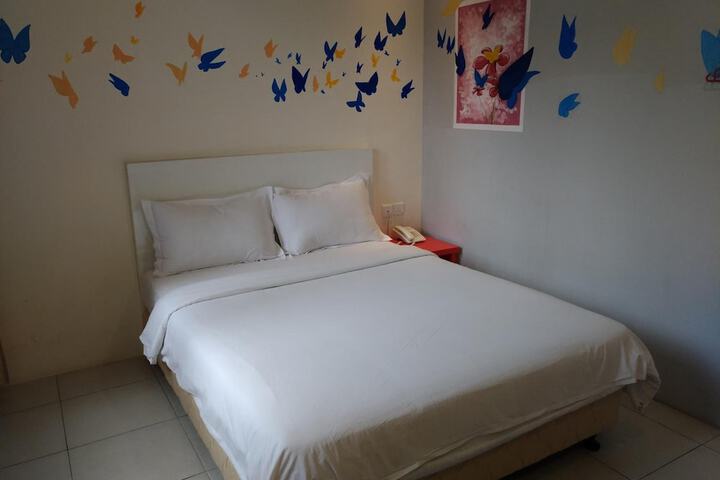Room 14 of 38
