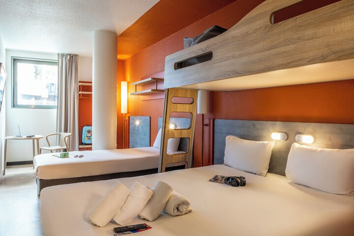 Room 7 of 67