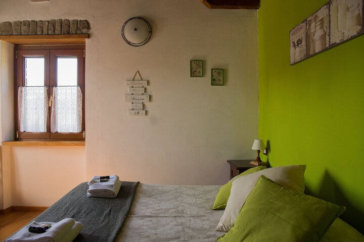 Room 9 of 54