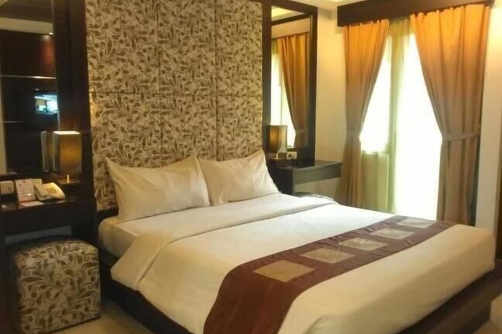Room 5 of 31