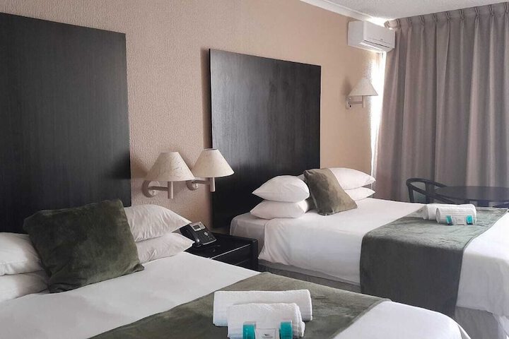 Room 6 of 26