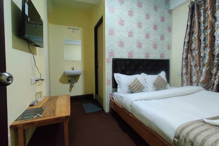 Room 21 of 30