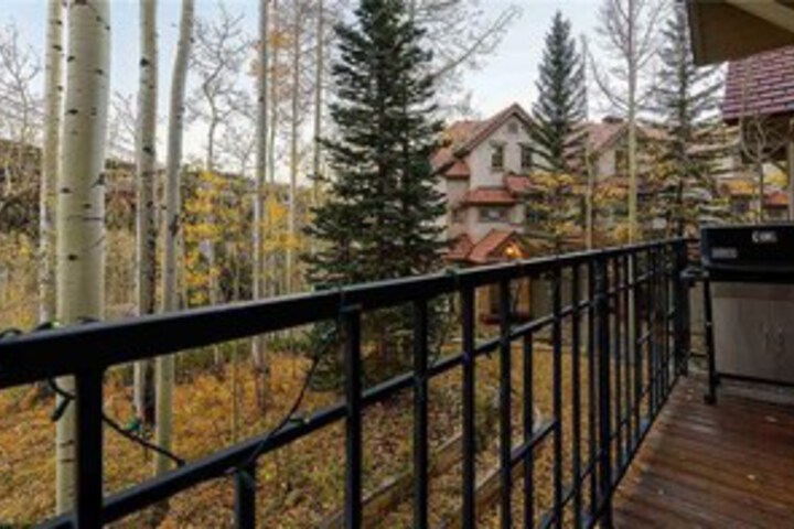 Terrace/Patio 4 of 64