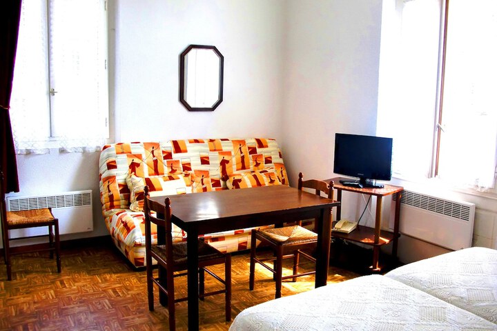 Room 7 of 52