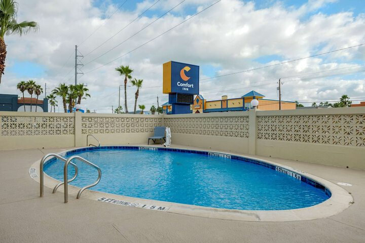 Pool 41 of 59