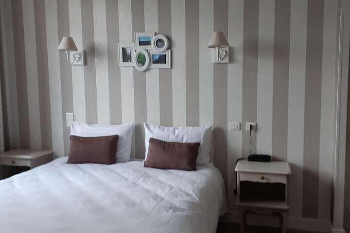 Room 10 of 66