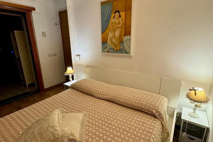 Room 6 of 29