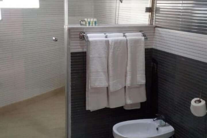 Room 18 of 43