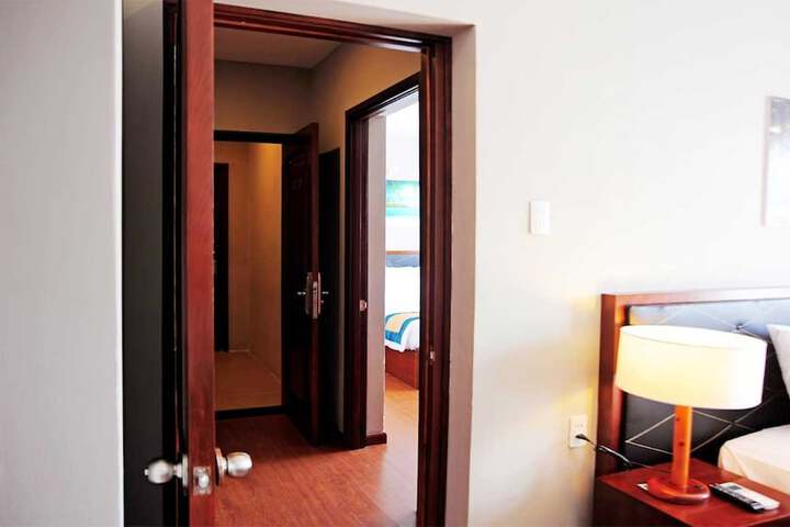 Room 15 of 99