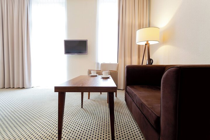 Room 34 of 71