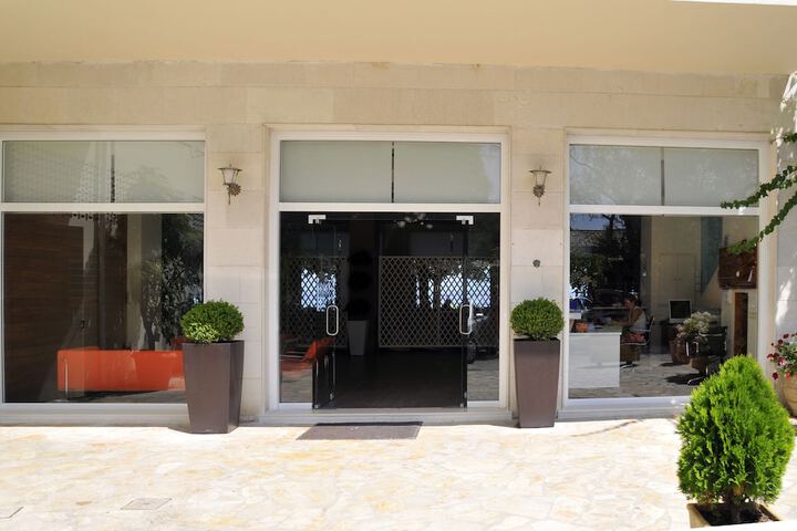 Hotel 48 of 67