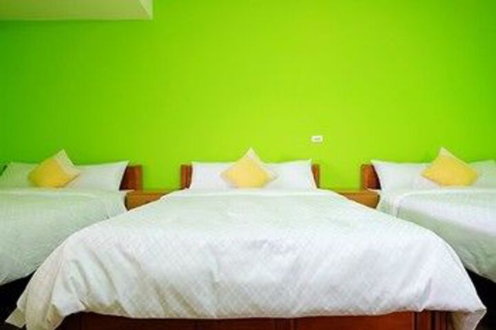 Room 12 of 26