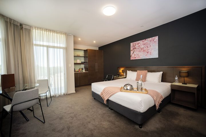 Room 48 of 102
