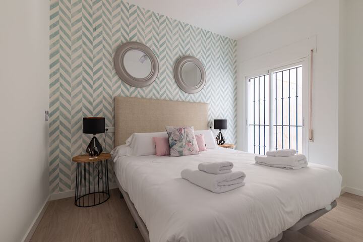 Room 3 of 83