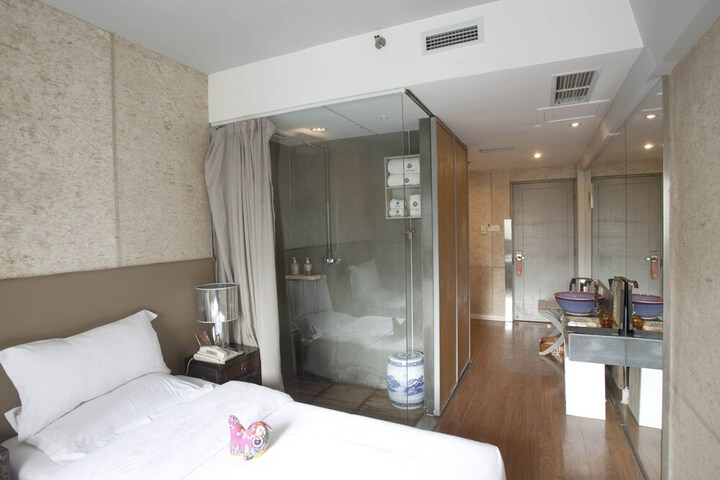 Room 21 of 39