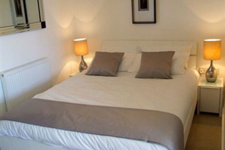 Room 4 of 19