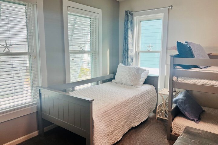 Room 6 of 61