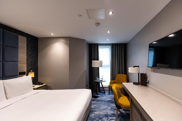 Room 57 of 114