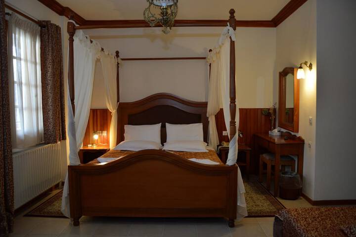 Room 5 of 54