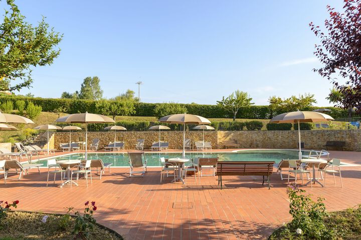 Hotel with Pool