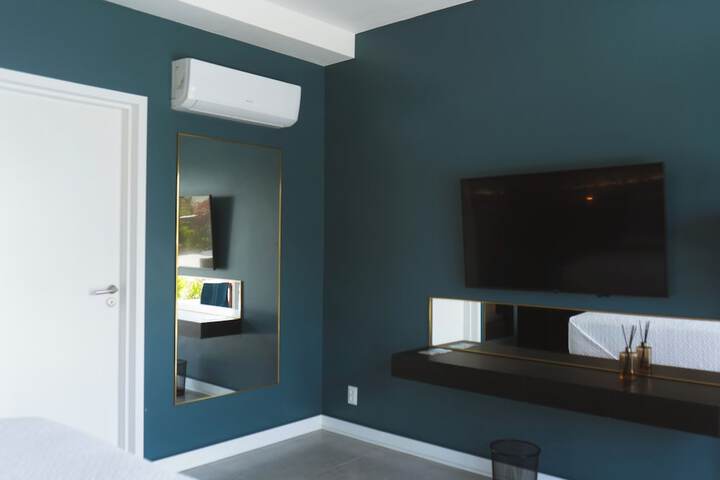 Room 25 of 69