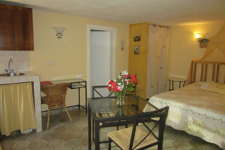 Private kitchenette