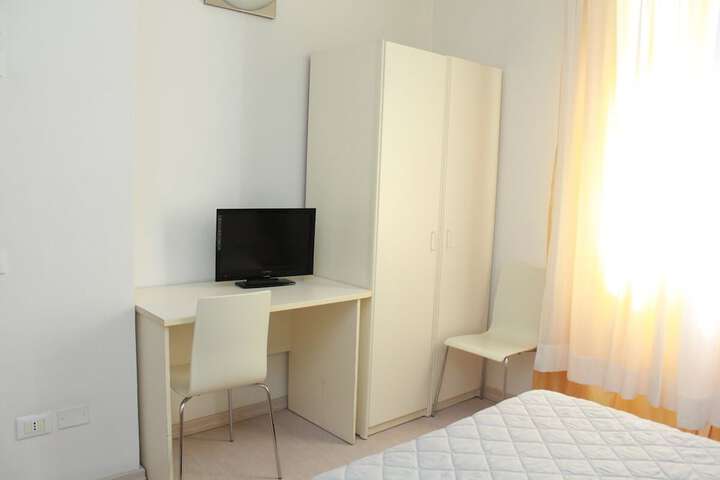 Room 18 of 36