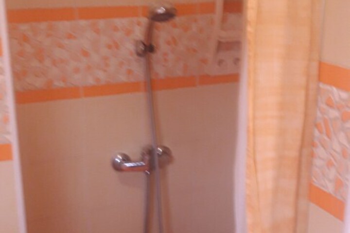 Room 53 of 82