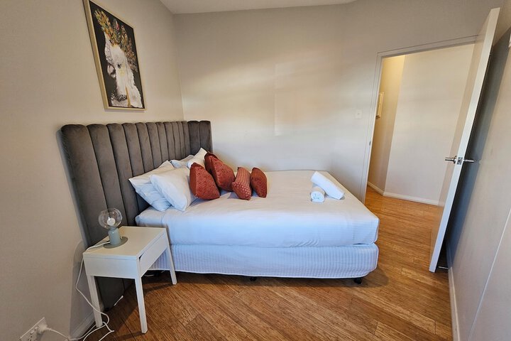 Room 33 of 84