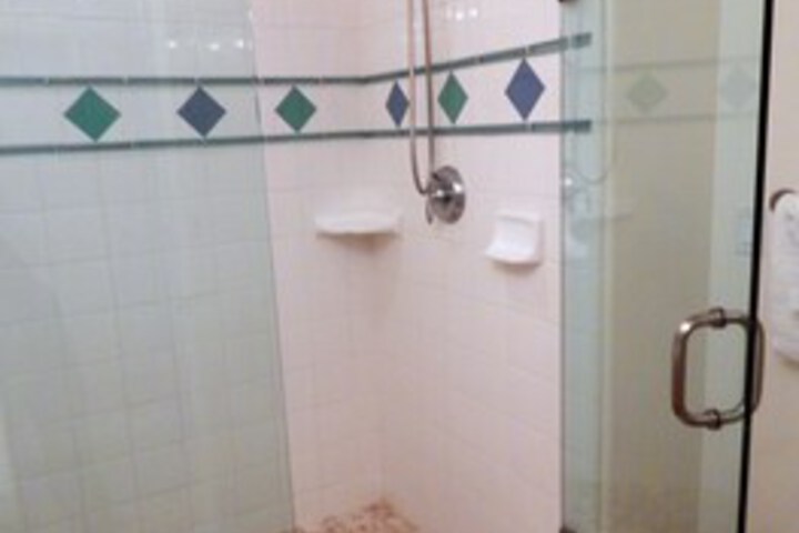 Room 9 of 47