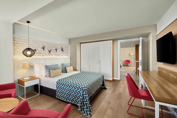 Room 19 of 203