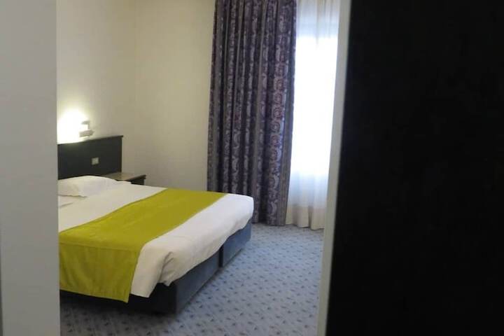 Room 8 of 31