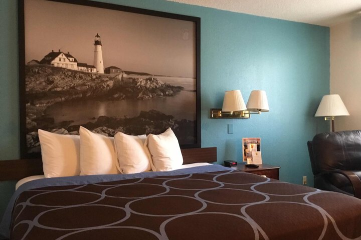 1 King Bed (7 of 14)