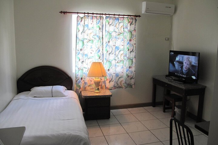 Room 12 of 51