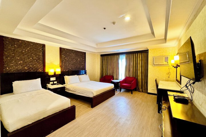 Room 9 of 29
