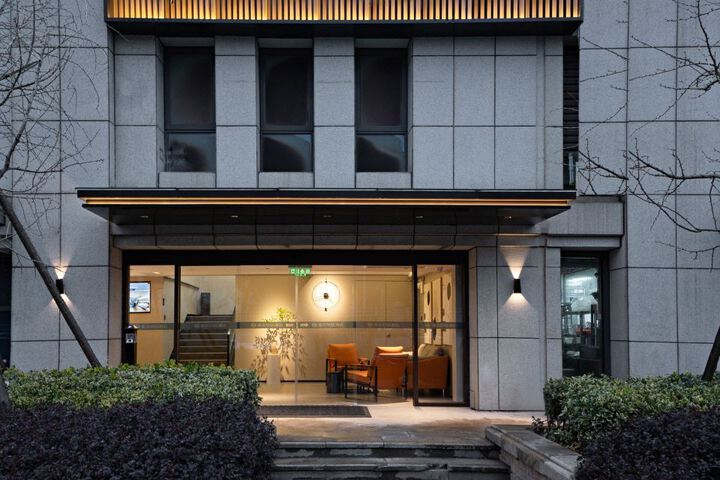 Meiduo Light House Hotel (Wuhan Donghu Comprehensive Free Trade Zone Optics Valley 3rd Road)