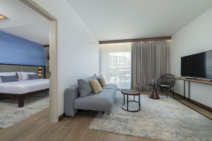 Room 43 of 130