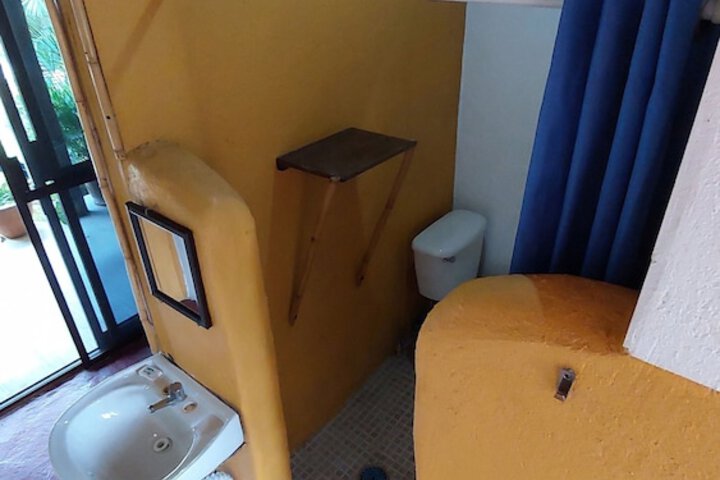 Room 8 of 67